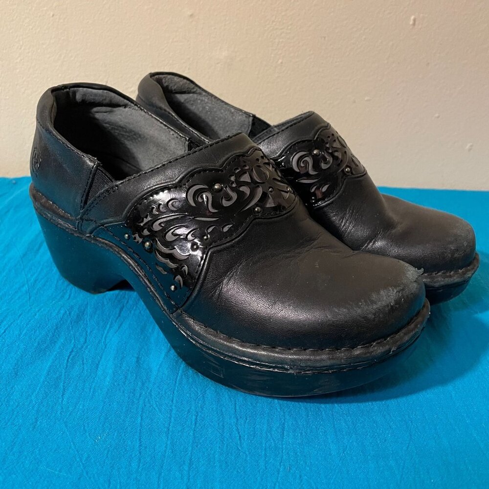 Ariat Tambour Womens Black Leather Slip-On Clogs with Laser Cut Detail Size 7 US